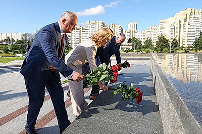 Время быть вместе. Белорусская партия \"Белая Русь\" и Партия социалистов Молдовы подписали меморандум