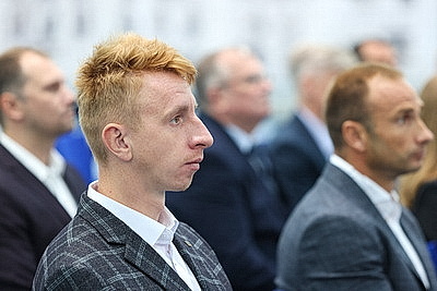 Серебряных призеров чемпионата мира по пляжному футболу чествовали в НОК Беларуси