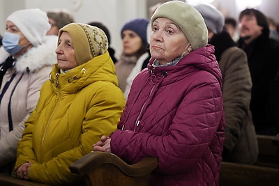 Свет единения и покоя. Вифлеемский огонь прибыл в Минск