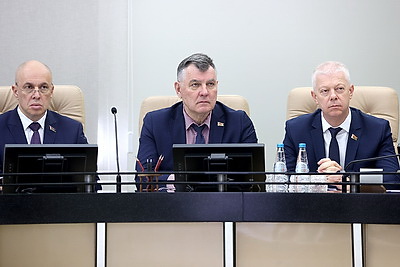 В Миноблисполкоме состоялось заседание делегатов ВНС от Минской области