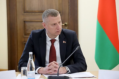 Крутой призвал вывести сотрудничество со Смоленской областью на самый высокий уровень