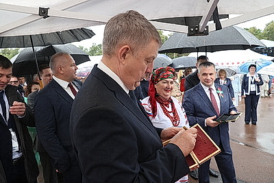 Международный фестиваль \"Славянское единство-2025\" прошел в Гомеле