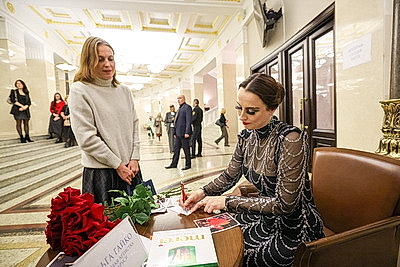 Балет \"Лебединое озеро\" продолжил творческий проект Большого театра \"Жизнь в профессии\"