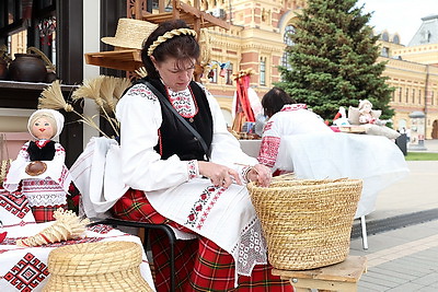 Торговая ярмарка регионов Беларуси и России начала работу в Нижнем Новгороде