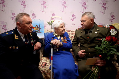 \"Берегите мир и страну нашу\". Как напутствовала нынешнее поколение ветеран ВОВ из Гродно