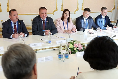 Найти новые точки роста. Что обсудят на межпарламентской комиссии по сотрудничеству Беларуси и Узбекистана