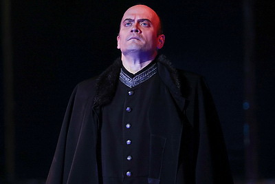 \"Что наша жизнь? Игра!\" Известная ария прозвучала в Большом театре Беларуси