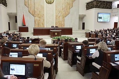 \"Осознать величие подвига дедов и прадедов\". Парламентские чтения прошли в Палате представителей