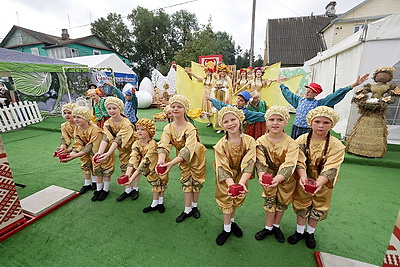 Подворья, выставки, концерты. Волковыск принимает областные \"Дажынкi\"