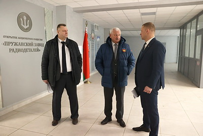 Пархомчик ознакомился с работой предприятий Пружанского района