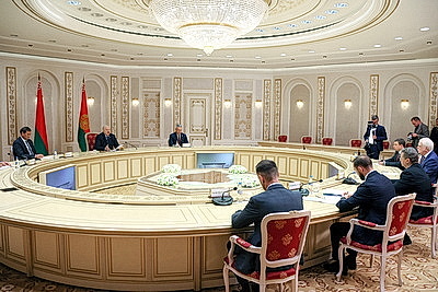 Лукашенко провел встречу с губернатором Вологодской области России