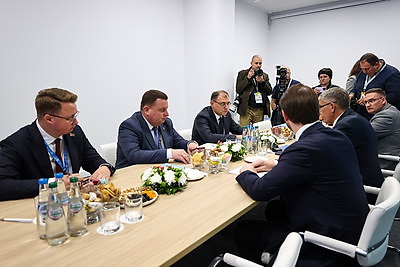 \"ИННОПРОМ. Беларусь\". Вопросы промышленной интеграции обсуждают на полях форума
