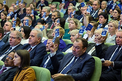 Головченко и Крутой избраны делегатами ВНС от Федерации профсоюзов