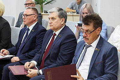 Консолидация общества, науки, политики: в Буйничах идет первое заседание комиссии ПС по сохранению исторической памяти