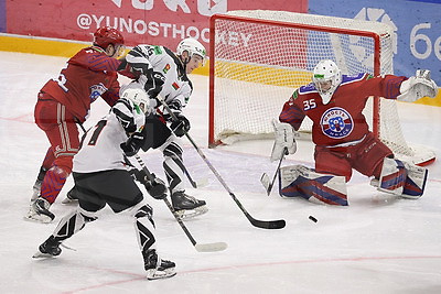 Хоккеисты минской \"Юности\" одержали девятую победу подряд