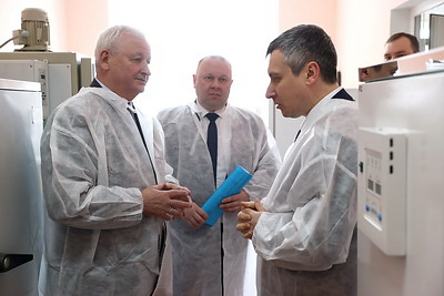 \"Один район - один проект\": на заводе в Ганцевичах будут выпускать уникальные медпрепараты из плазмы крови