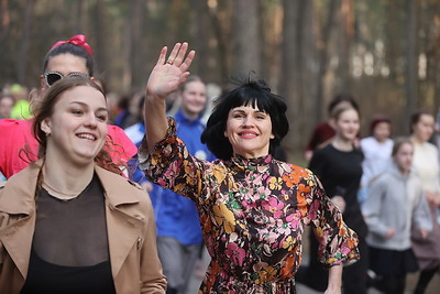 Около 200 представительниц прекрасного пола вышли на старт \"Забега красоты\" в Гродно