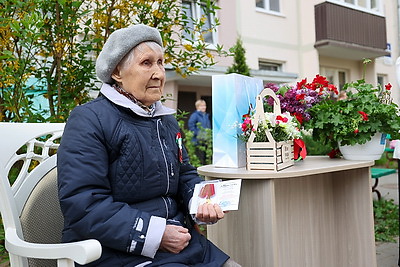 В Гродно поздравляют ветеранов с наступающим Днем Победы