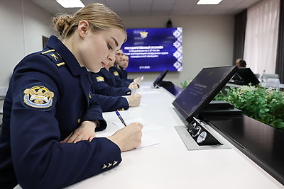 В Белорусской государственной академии авиации прошел госэкзамен для курсантов-пилотов гражданских самолетов