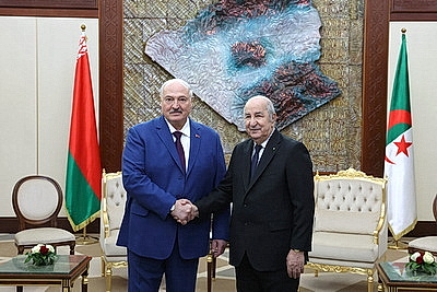 Встреча Лукашенко с Президентом Алжира Теббуном проходит во дворце \"Эль-Мурадия\"