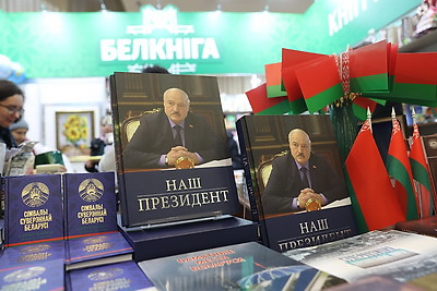 Встречи с авторами и новинки. День России проходит на ММКВЯ