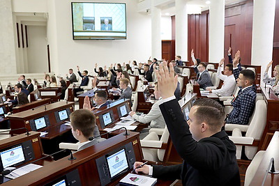 В Минске проходит первое заседание Молодежного совета при Палате представителей