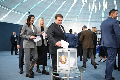 Виктор Лукашенко переизбран на должность президента НОК