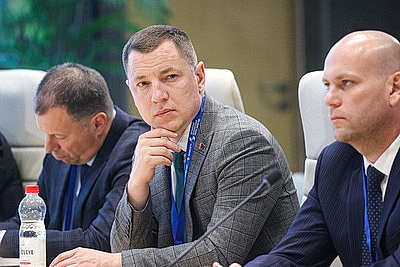 ЕЭФ: деловая программа форума продолжается
