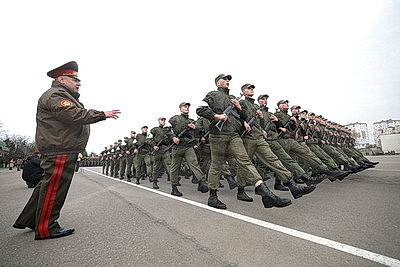 Минобороны: более 4 тыс. человек примут участие в параде 9 Мая в Минске в пеших расчетах