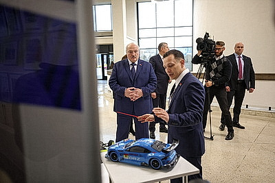 Лукашенко в Минске дал старт работе Центра технического творчества детей и молодежи