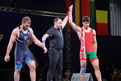 Белорусские борцы завоевали четыре золота на домашнем турнире памяти Караваева