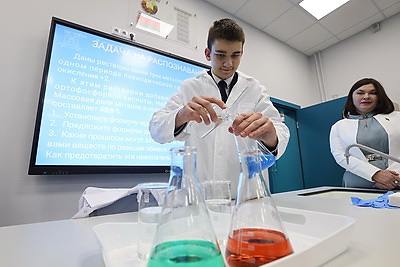 Лаборатория химического анализа и обучения открылась в Лицее им. Ф.Э.Дзержинского БГУ