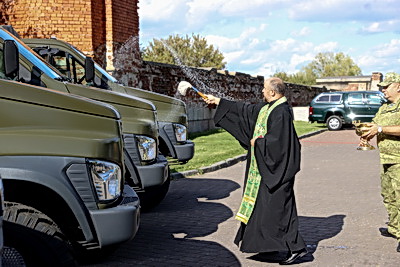 Автопарк Госпогранкомитета пополнили пять новых грузовых автомобилей
