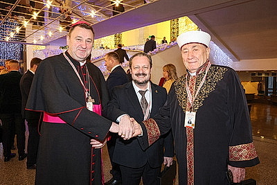 Второе заседание VII ВНС продолжает работу