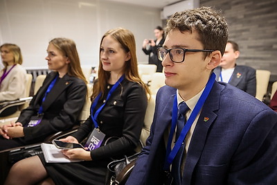 Молодежная проблематика и информационная гигиена. В Минске проходит форум \"Войти в IT\"