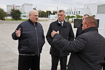 Лукашенко совершил рабочую поездку в Шкловский район