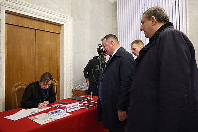 Выборы-2025: в Беларуси открылись участки для голосования на выборах Президента