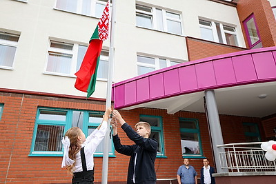 Новая школа на 510 мест открылась в Островце