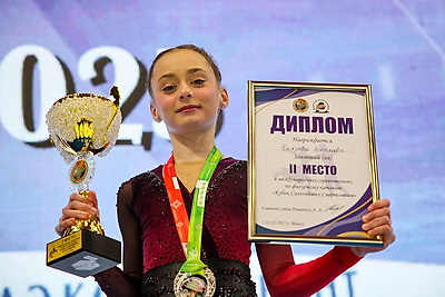Белорусские фигуристы завоевали четыре медали домашнего Кубка сильнейших