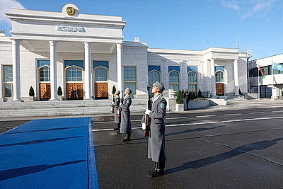 Турчин прибыл с официальным визитом в Казахстан