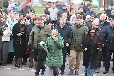 Мемориальную доску Герою Беларуси Василию Ревяко открыли в агрогородке Вертелишки