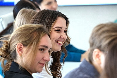 Развитие инфраструктуры почтовой связи. Министр связи посетил производство \"Минская почта\"