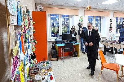 Турчин поздравил воспитанников Ивенецкого социального пансионата