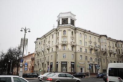 За стрелкой циферблата. Уличные часы - символ города