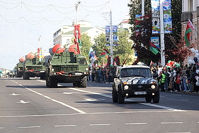 Парад Победы и шествие \"Беларусь помнит\". Брест отмечает 9 Мая
