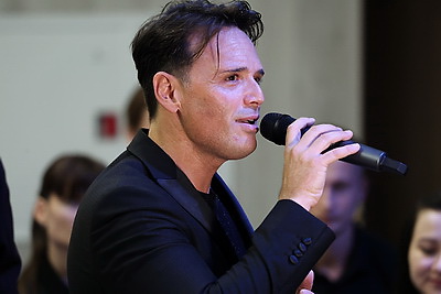 \"Золотой шлягер-2025\". Концерт-урок итальянского певца Риккардо Форези прошел в Могилеве