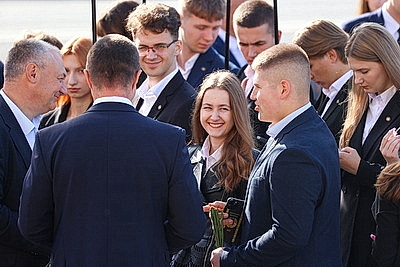 Фестиваль профессий. В центре Минска состоялось шествие студентов и учащихся