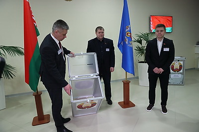 Выборы-2025: в Беларуси открылись участки для голосования на выборах Президента