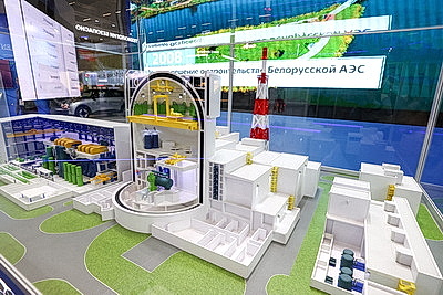 Делегаты ВНС из разных регионов страны посетили выставку \"Моя Беларусь\"