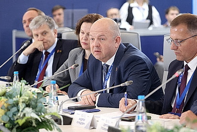 ЕЭФ: мероприятия деловой программы проходят на полях форума